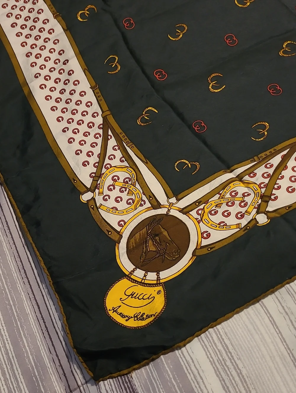 Vintage Gucci 100% Pure Silk Scarf Equestrian GG Logo Horse Head Medallions